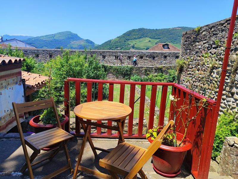 L'Auberge Du Pelerin - St Jean Pied De Port Saint-Jean-Pied-de-Port Dış mekan fotoğraf